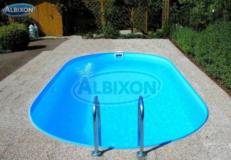 coque piscine ovale