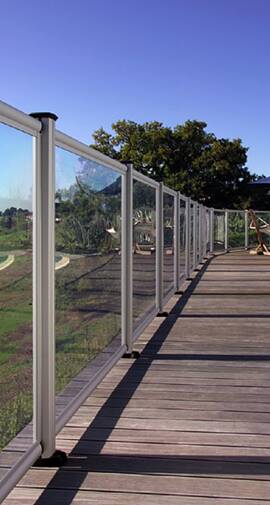 cloture piscine transparente vue 04