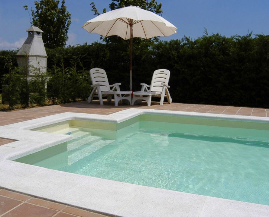 Liner piscine 75/100ème sable Piscine mosaïque blanc aux côtés