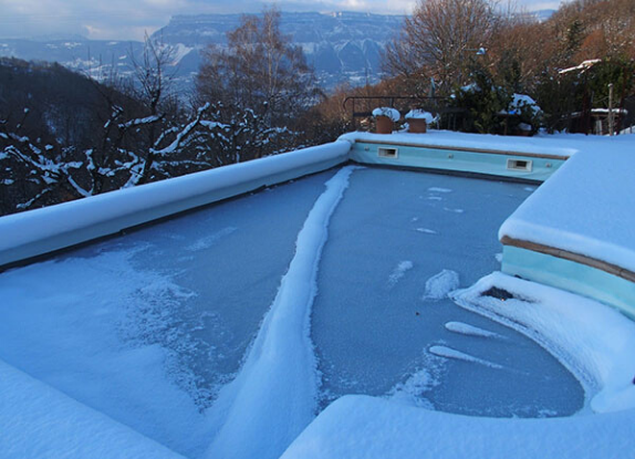 Mettre sa piscine en hivernage