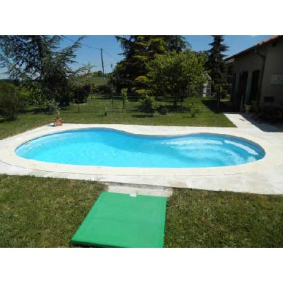 Piscine en coque haricot Pompi   - Distripool