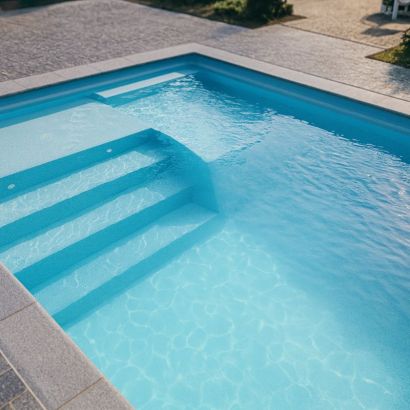 Piscine en coque BYZANCE 8 - Distripool
