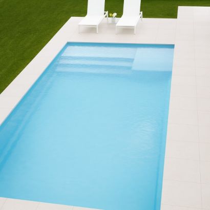 Piscine en coque BYZANCE 10 - Distripool