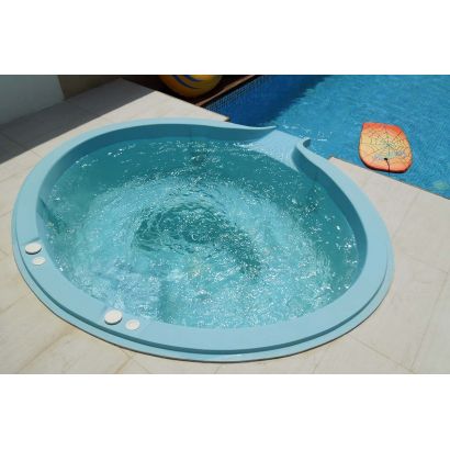 Spa en polyester  dbordement  - Distripool