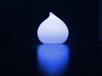lampe-bassin-jardin-droop-bleue