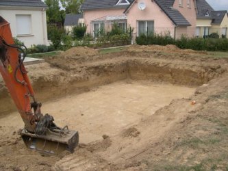 terrassement-kit-piscine-beton