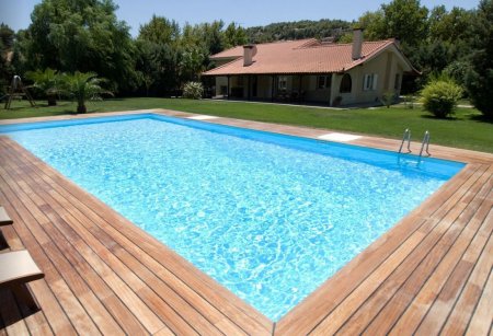 photo-liner-piscine-bleu-clair-2