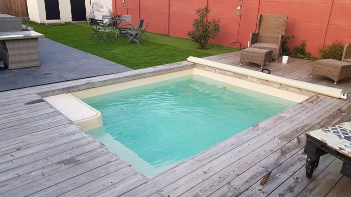 Accueil Piscine Pliable Une Petite Piscine En Caoutchouc