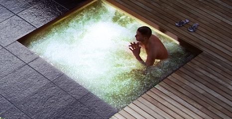 spa jacuzzi bloc